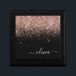 Roos Gold Blush Roze Glitter Script Monogram Girly Cadeaudoosje<br><div class="desc">Roos Gold - Blush roze en Black Sparkle Glitter Script Monogram Name Jewelry Keepomwille Box. Dit maakt het perfecte afstuderen,  de verjaardag,  de bruiloft,  het vrijgezellenfeest,  de verjaardag,  het baby shower of het bachelorette feest cadeau voor iemand die van glam luxe en chic stijlen houdt.</div>