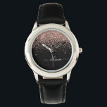 Roos Gold Blush Roze Glitter Script Monogram Girly Horloge<br><div class="desc">Zwart en Roos goud - Blush roze sparkle Glitter Script Monogram Name Watch. Dit maakt de perfecte liefhebbende 16 verjaardag,  bruiloft,  vrijgezellenfeest,  verjaardagsdag,  baby shower of vrijgezellenfeest voor iemand die van luxe glam en stijl houdt.</div>