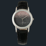 Roos Gold Blush Roze Glitter Script Monogram Girly Horloge<br><div class="desc">Zwart en Roos Goud - Blush Pink Sparkle Glitter Script Monogram Naam Horloge. Dit maakt het perfecte afstuderen,  verjaardagscadeau,  bruiloft,  vrijgezellenfeest,  jubileum,  baby shower of vrijgezellenfeest cadeau voor iemand die houdt van glamoureuze en chique stijlen.</div>