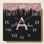 Roos Gold - Blush roze glitter zwart monogram Vierkante Klok<br><div class="desc">Roos Gold - Blush roze en Black Sparkle Glitter Monogram Name en Initiaal Luxury Wall Clock. Dit maakt de perfecte liefhebbende 16 verjaardag,  bruiloft,  vrijgezellenfeest,  verjaardagsdag,  baby shower of vrijgezellenfeest voor iemand die van luxe glam en stijl houdt.</div>