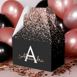 Roos Gold Blush Roze zwart Glitter Monogram Bedankdoosjes<br><div class="desc">Roos Gold - Blush Pink en Black Faux Glitter en Sparkle Elegant Gift Box. Deze geschenkdoos kan worden aangepast om uw initiaal en voornaam op te nemen en maakt een geweldige verjaardags-,  bruiloft-,  vrijgezellenfeest-,  vrijgezellenfeest- of baby shower geschenkdoos. Neem contact op met de ontwerper voor aangepaste overeenkomende items.</div>