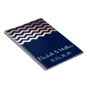 Roos Gold Chevron - Aangepaste bruiloft Notitieboek (Rechterzijde)