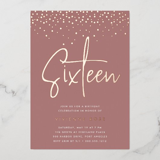 Roos Gold Confetti Sweet Sixteen Birthday Party Folie Uitnodiging (Voorkant)