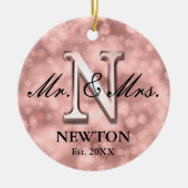 Roos Gold Custom Pas getrouwd Keramisch Ornament (Voorkant)