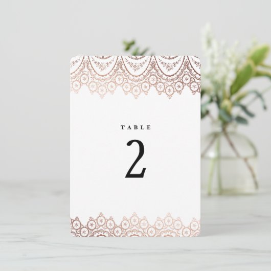Roos Gold Delicate Lace Wedding Table Number Kaart (Staand voorkant)