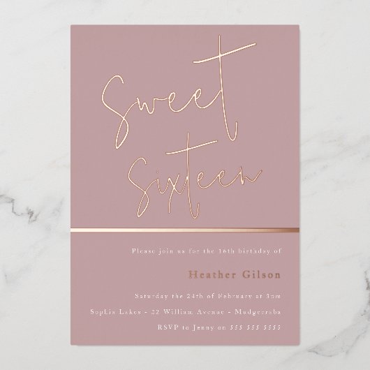Roos Gold Dusty Mauve Pink Modern Sweet 16 Folie Uitnodiging (Voorkant)