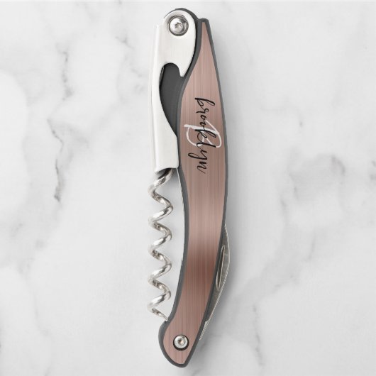 Roos Gold Faux Brushed Metal Monogram Script Kurkentrekker (Voorkant)