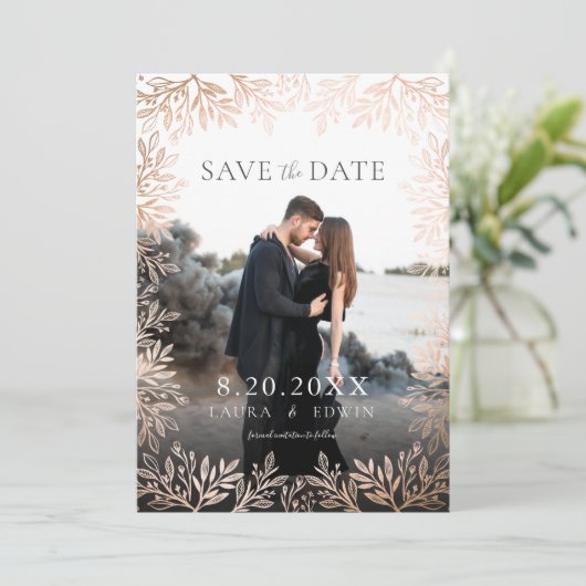 Roos Gold Floral Elegant Wedding Save the Date Kaart (Staand voorkant)