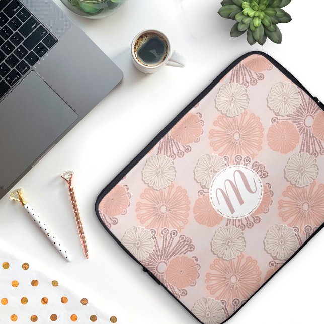 Roos Gold Flower Pattern & Monogram Laptop Sleeve (Rose Gold Floral Pattern with Monogram Laptop Sleeve)