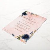 ROOS GOLD FOIL Blush Navy Floral Wedding Folie Uitnodiging (Gedraaid)