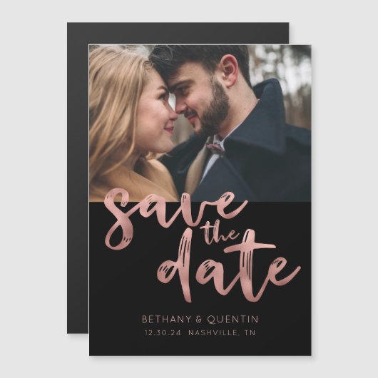Roos Gold Foil Script op zwart Save the Date Foto Magnetische Uitnodiging (Voorkant / Achterkant)