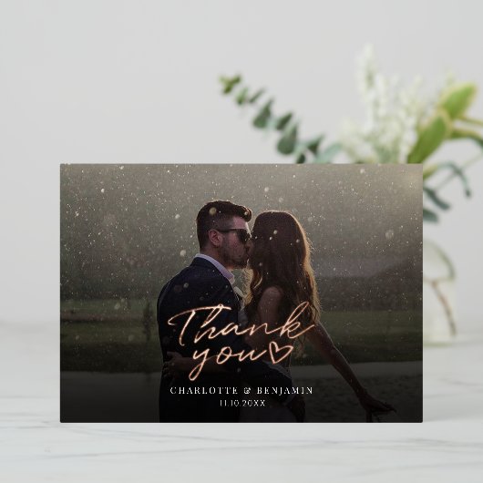 Roos Gold Foil Script Weduwfoto Hartelijk dank Folie Uitnodiging (Staand Voorkant)