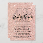 Roos Gold Glitter 43rd Birthday Invitation Kaart (Voorkant / Achterkant)