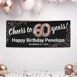 Roos Gold Glitter 60th Birthday Spandoek<br><div class="desc">Elegante zestigste verjaardagsfeestbanner met een stijlvolle zwarte achtergrond die in elke kleur kan worden veranderd,  roos gouden sprankelende glitter,  zestig roos gouden helliumballonnen en een moderne 60ste verjaardagsviering tekst sjabloon die gemakkelijk te personaliseren is.</div>