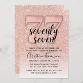 Roos Gold Glitter 77th Birthday Invitation Kaart (Voorkant / Achterkant)