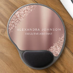 Roos Gold Glitter | Blush Pink Sparkle Glitter Gel Muismat<br><div class="desc">Blush roze - Roos Gold Glitter Faux Sparkle Glitter Metallic Folie Minimalist Business Mousepad (Muismat) met witte lettertypografie voor het monogram. Het Roos Gold Girly Business-ontwerp kan met jouw naam worden aangepast. Neem contact op met de ontwerper voor aangepaste overeenkomende objecten.</div>