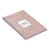 Roos Gold Glitter Chevron Pattern Monogram Notitieboek (Rechterzijde)