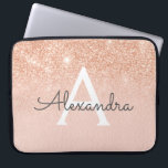 Roos Gold Glitter en Sparkle Monogram Laptop Sleeve<br><div class="desc">Glam Roos Gold Ombre Faux Glitter en Sparkle Modern en Elegant Monogram Hoesje. Dit hoesje kan worden aangepast om uw initiaal en voornaam te omvatten.</div>