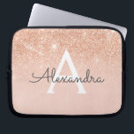 Roos Gold Glitter en Sparkle Monogram Laptop Sleeve<br><div class="desc">Glam Roos Gold Ombre Faux Glitter en Sparkle Modern en Elegant Monogram Hoesje. Dit hoesje kan worden aangepast om uw initiaal en voornaam te omvatten.</div>