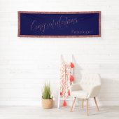 Roos Gold Glitter Gefeliciteerd Typografie Navy Spandoek (Insitu)