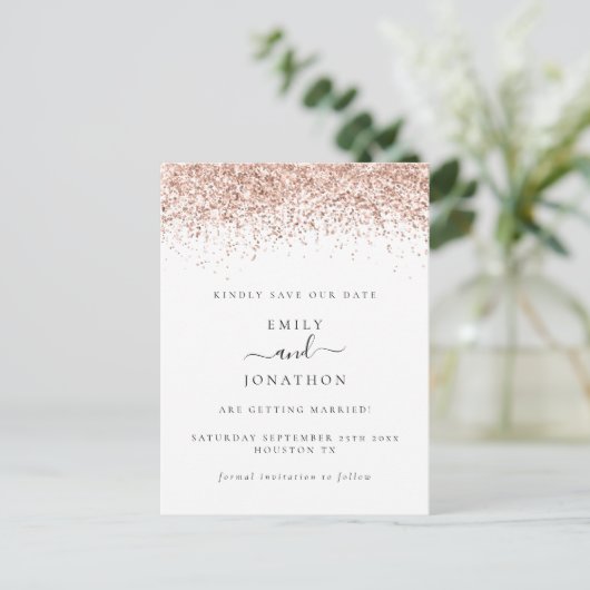 Roos Gold Glitter Script Elegant Save the Date Aankondigingskaart (Staand voorkant)