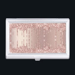 Roos Gold Glitter Sparkle visitekaartje Case Visitekaarthouder<br><div class="desc">Visitekaartkoffers met Roos Gold Blush Glitter Sparkle Drips Pink Modern - of voeg uw unieke tekst toe - Maak uw speciale visitekaartkoffer cadeau - Formaat wijzigen en verplaatsen of verwijderen en voeg tekst / elementen toe met aanpassingstool. Ontwerp door MIGNED. Zie mijn andere projecten. U kunt deze design ook overbrengen...</div>