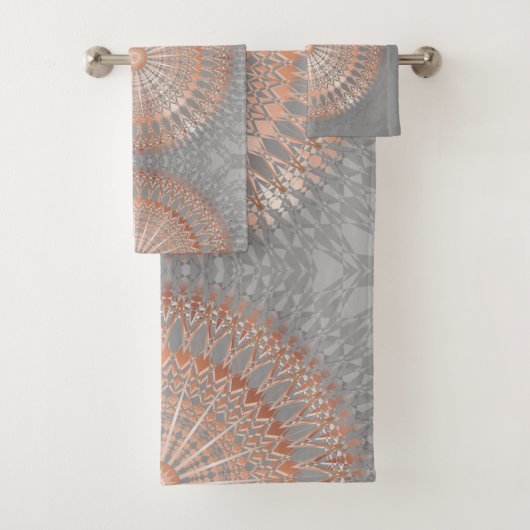 Roos Gold Grey Mandala Bad Handdoek (Insitu)