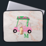 Roos Gold Marble Chic Golf Gal Laptop Sleeve<br><div class="desc">Een charmante, unieke golfkar — roze en groen — smaakvol gedaan — klaar om de cursus te volgen — op deze kic-laptophoes. —Dit is een geweldig cadeau voor alle golfliefhebbers — leuk / aantrekkelijk / uniek. Pas het aan met uw initialen/monogram. Als u ontwerpvragen of speciale vragen hebt, kunt u...</div>