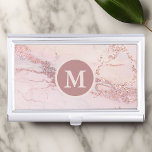 Roos Gold Marble Monogrammed Visitekaarthouder<br><div class="desc">Roos Gold Marble Monogrammed Business Card-draagtas. Deze trendy chic visitekaartje houder voor vrouwen past perfect op je bureau of in je tas. Personaliseer met uw eigen douanenaam of initialen.</div>