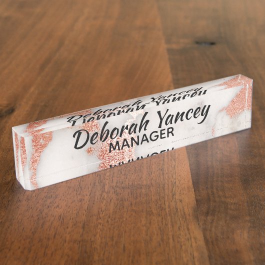 Roos Gold Marked Custom Desk Naambordje (Zijkant)