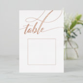 Roos Gold Minimalistisch Kalligrafie Tafelnummer (Staand Voorkant)