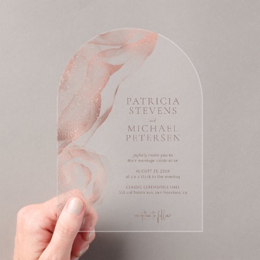 Roos Gold Modern abstract Elegant Trouwen Acryl Uitnodigingen (Insitu (Draagbaar))