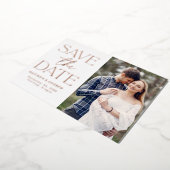 Roos Gold Modern Typografie Foto Save the Date Folie Uitnodiging (Gedraaid)