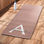 Roos Gold Pink Glam Metallic Monogram Yogamat<br><div class="desc">Blush roze - Roos Gold Faux geborsteld metalen Folie Elegant monogrammed Yoga Mat voor uw glam chic workout sessie.</div>
