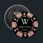 Roos Gold Poker Chip Casino Wedding Party Favor Button Flesopener<br><div class="desc">Viel in stijl met deze trendy pokerchipflesopener. Het ontwerp is gemakkelijk te personaliseren met je eigen formulering en je familie en vrienden zullen enthousiast zijn als ze deze geweldige partijvoorkeur krijgen.</div>