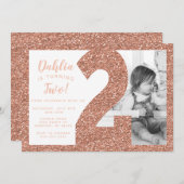 Roos Gold Second Birthday Invitation, Faux Glitter Kaart (Voorkant / Achterkant)