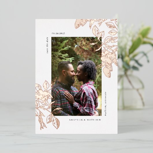 Roos Gold Wilde Roos Moderne Elegance Opslaan Datu Folie Uitnodiging (Staand Voorkant)