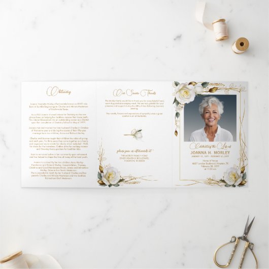 Roos & Goud Bloemen 6 Foto Gedicht Uitvaartprogram Drieluik Programma (Buitenkant)