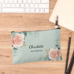 Roos Goud Bloemen Salie Groen Bruidsmeisje Etui<br><div class="desc">Een salie groene achtergrond,  zwarte en gouden tekst. Versierd met waterkleurige rozen gouden rozen,  eucalyptusgroen en gouden takjes. Personaliseer en voeg de naam van uw bruidsmeisje toe.</div>