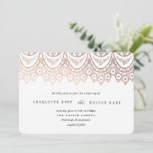 Roos Goud Delicate Kant Bruiloft Uitnodiging (Staand voorkant)