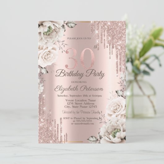 Roos goud, glitter druppels, witte bloemen 30ste kaart (Staand voorkant)