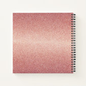 Roos goud glitter roze monogram notitieboek (Achterkant)