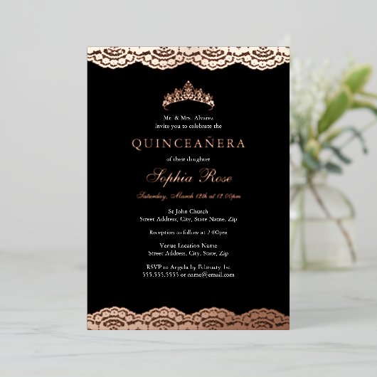 Roos Goud Zwart Kant Tiara Quinceanera Folie Folie Uitnodiging (Staand Voorkant)