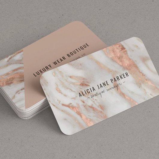 Roos goudbruine marmer boutique manager visitekaartje