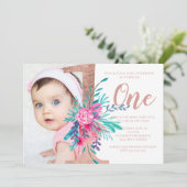 Roos gouden bloemenbrief 1e verjaardag blush foto kaart (Staand voorkant)