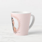 Roos gouden blush roze foto naam script latte mok (Rechterhoek)