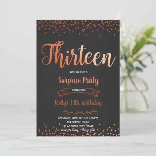 Roos gouden confetti 13e verjaardag uitnodiging (Staand voorkant)