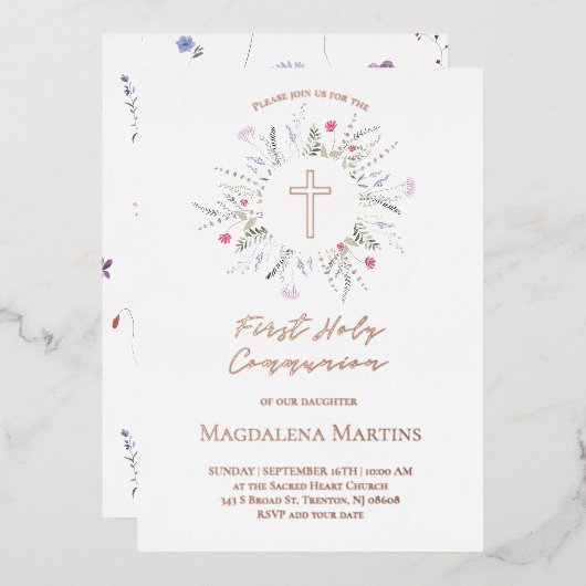 roos gouden details Eerste Communie wilde bloemen Folie Uitnodiging (Voorkant / Achterkant)