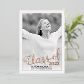 Roos gouden folie Klasse van 2023 scriptfoto Folie Uitnodiging (Staand Voorkant)