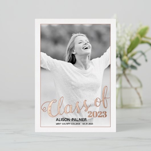 Roos gouden folie Klasse van 2023 scriptfoto Folie Uitnodiging (Staand Voorkant)